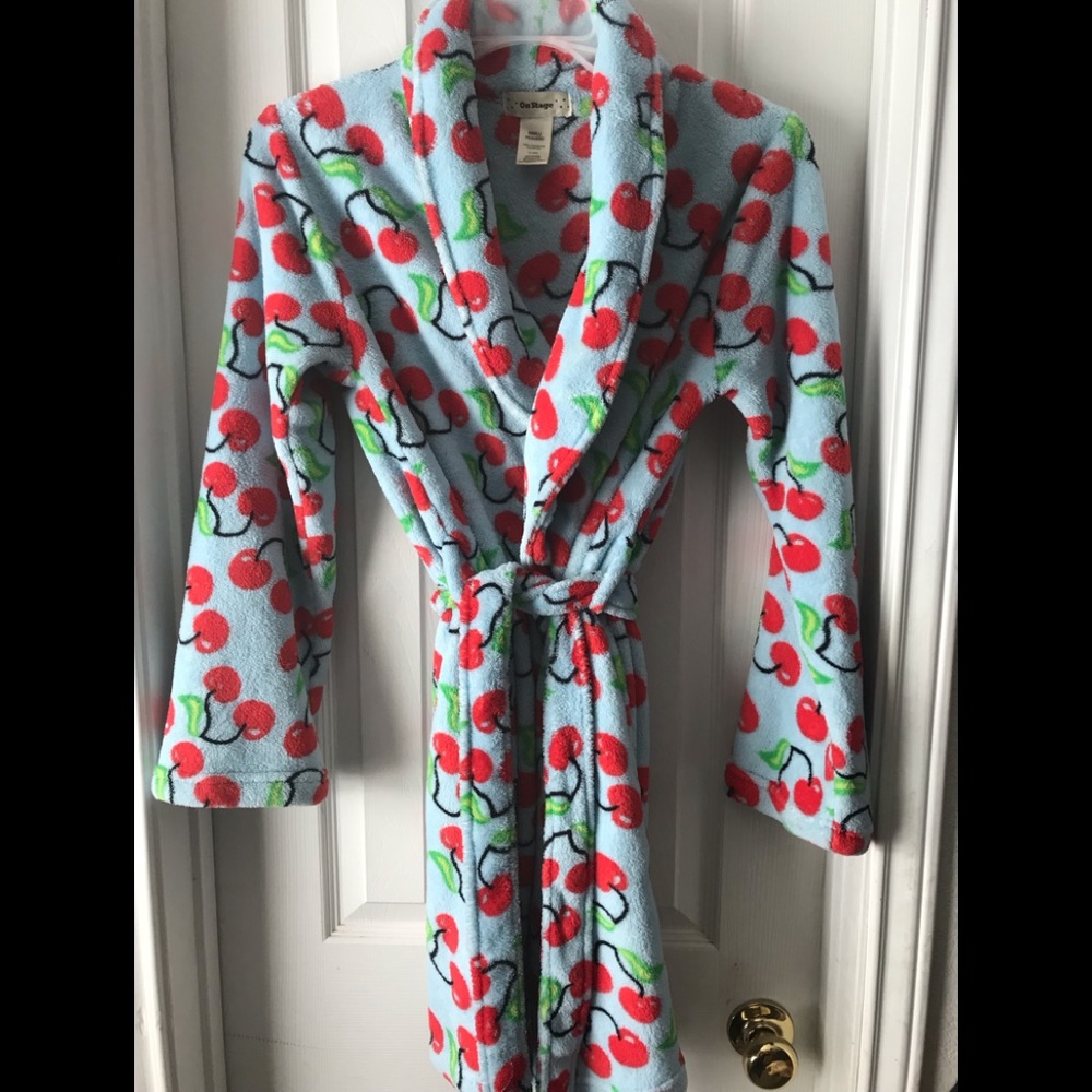 BATHROBE CHERRY THEME ON STAGE SZ SMALL WITH POCKETS